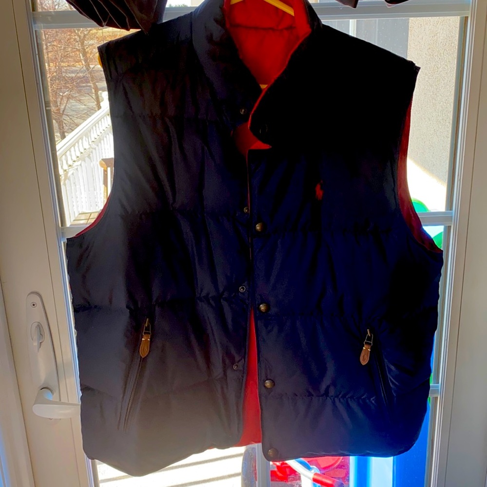 MENS RL DOWN VEST SIZE LARGE. NWT.